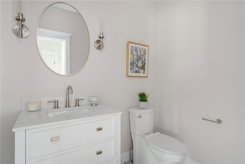 Cranston, Rhode Island, 02921, United States, 4 Bedrooms Bedrooms, ,5 BathroomsBathrooms,Residential,Active,1936118
