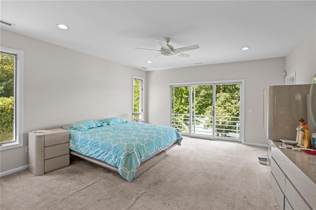 North Providence, Rhode Island, 02904, United States, 3 Bedrooms Bedrooms, ,4 BathroomsBathrooms,Residential,Active,1945229