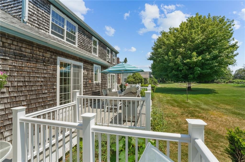 Portsmouth, Rhode Island, 02871, United States, 4 Bedrooms Bedrooms, ,3 BathroomsBathrooms,Residential,Active,1904703