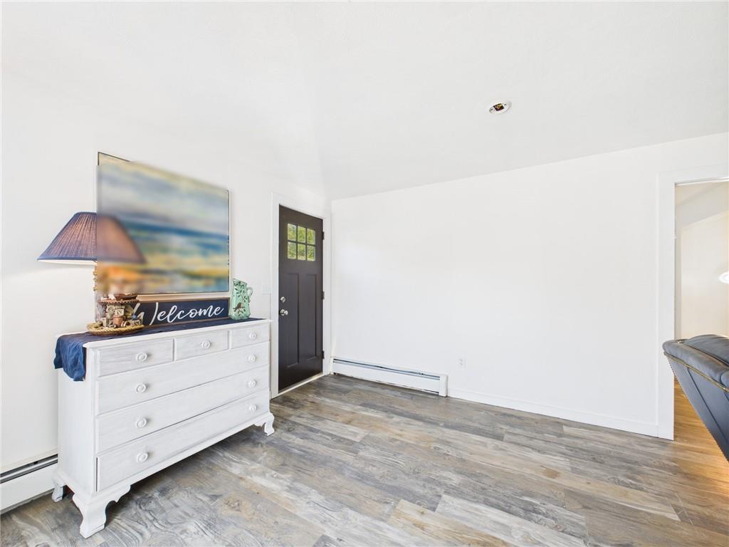 Narragansett, Rhode Island, 02882, United States, 4 Bedrooms Bedrooms, ,3 BathroomsBathrooms,Residential,Active,1862887