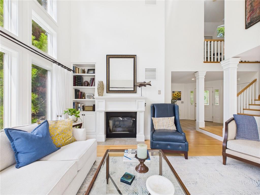South Kingstown, Rhode Island, 02879, United States, 3 Bedrooms Bedrooms, ,3 BathroomsBathrooms,Residential,Pending,1920270