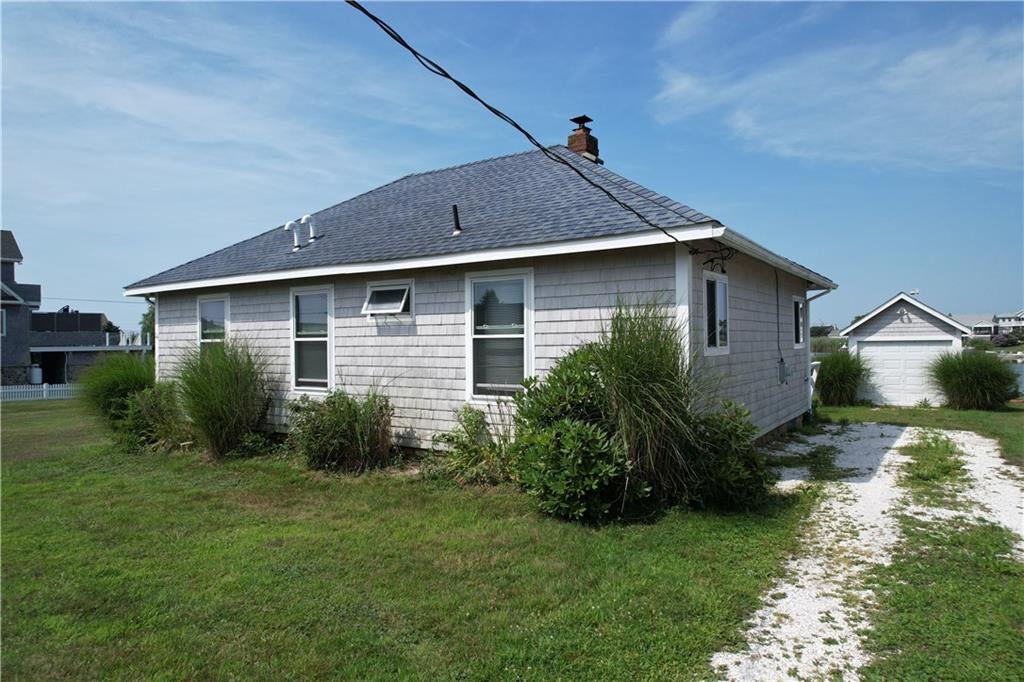 South Kingstown, Rhode Island, 02879, United States, 3 Bedrooms Bedrooms, ,1 BathroomBathrooms,Residential,Active,1905125