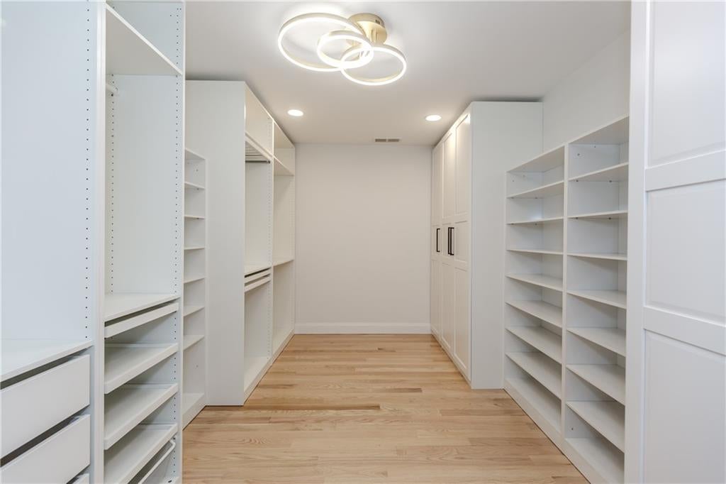 Cranston, Rhode Island, 02921, United States, 3 Bedrooms Bedrooms, ,4 BathroomsBathrooms,Residential,Active,2011445