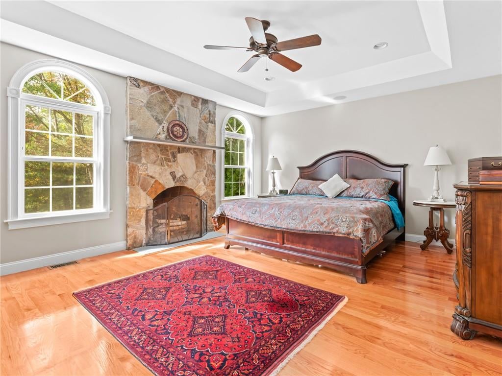 Cumberland, Rhode Island, 02864, United States, 4 Bedrooms Bedrooms, ,5 BathroomsBathrooms,Residential,Active,1953257