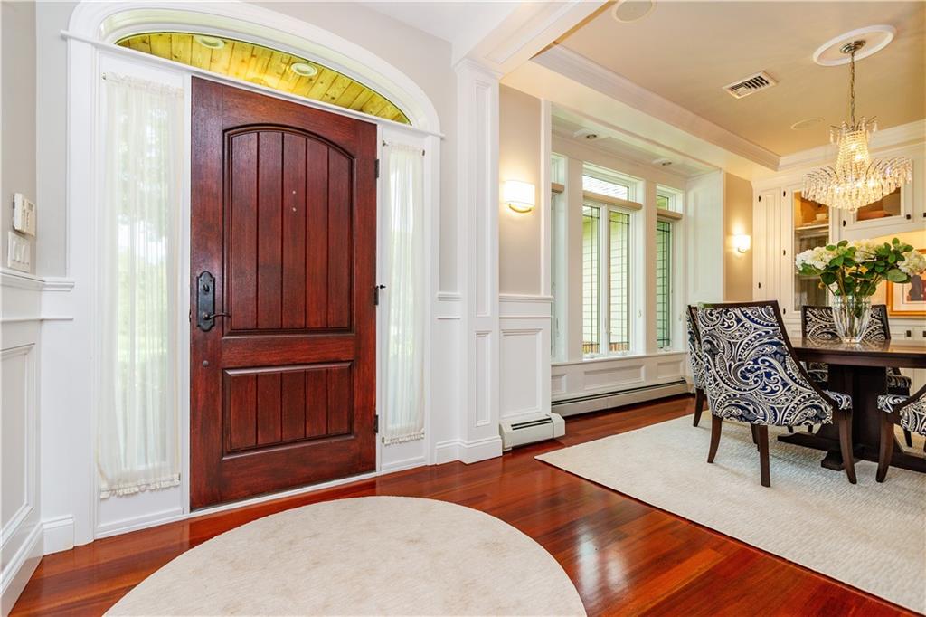 Smithfield, Rhode Island, 02917, United States, 4 Bedrooms Bedrooms, ,3 BathroomsBathrooms,Residential,Active,1929673