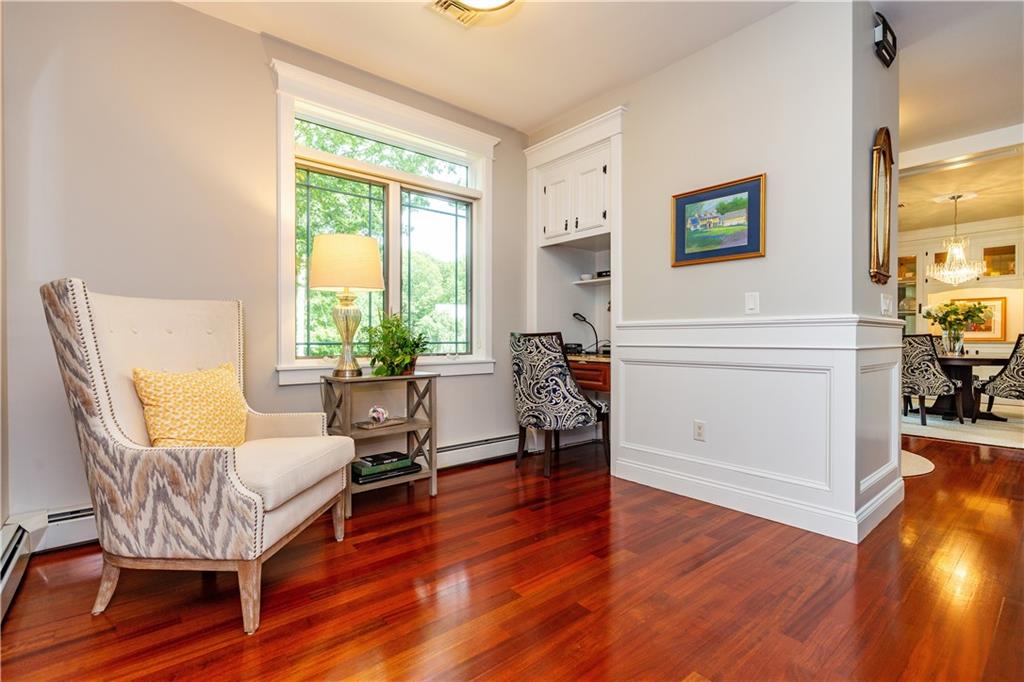 Smithfield, Rhode Island, 02917, United States, 4 Bedrooms Bedrooms, ,3 BathroomsBathrooms,Residential,Active,1929673