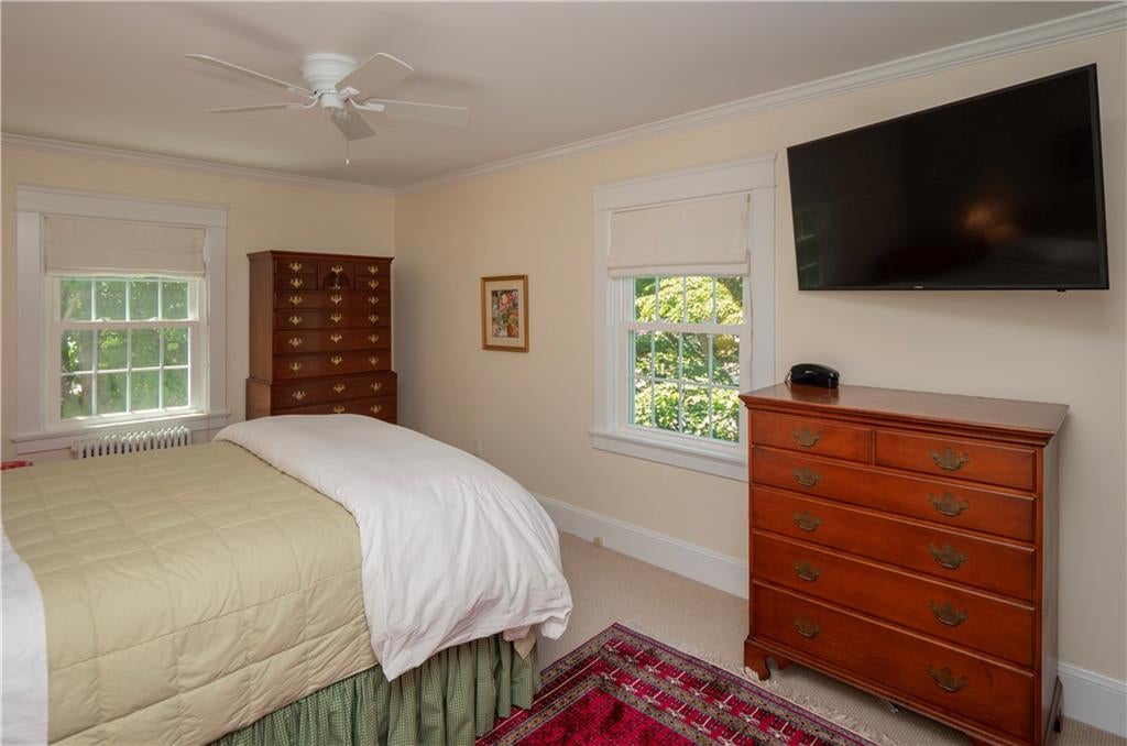 Newport, Rhode Island, 02840, United States, 4 Bedrooms Bedrooms, ,5 BathroomsBathrooms,Residential,Active,1893238