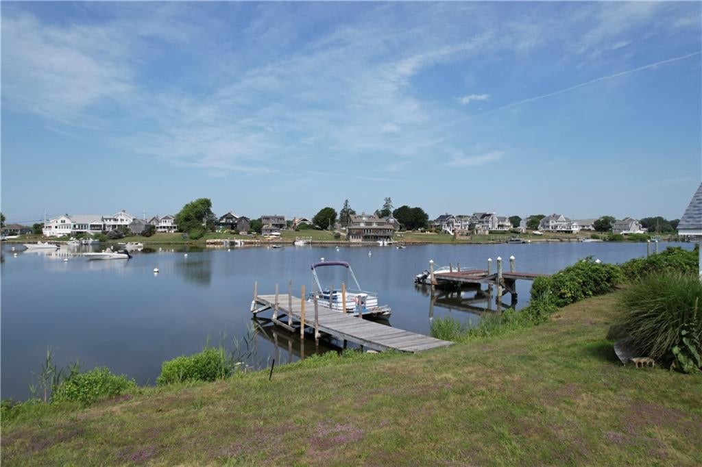 South Kingstown, Rhode Island, 02879, United States, 3 Bedrooms Bedrooms, ,1 BathroomBathrooms,Residential,Active,1905125