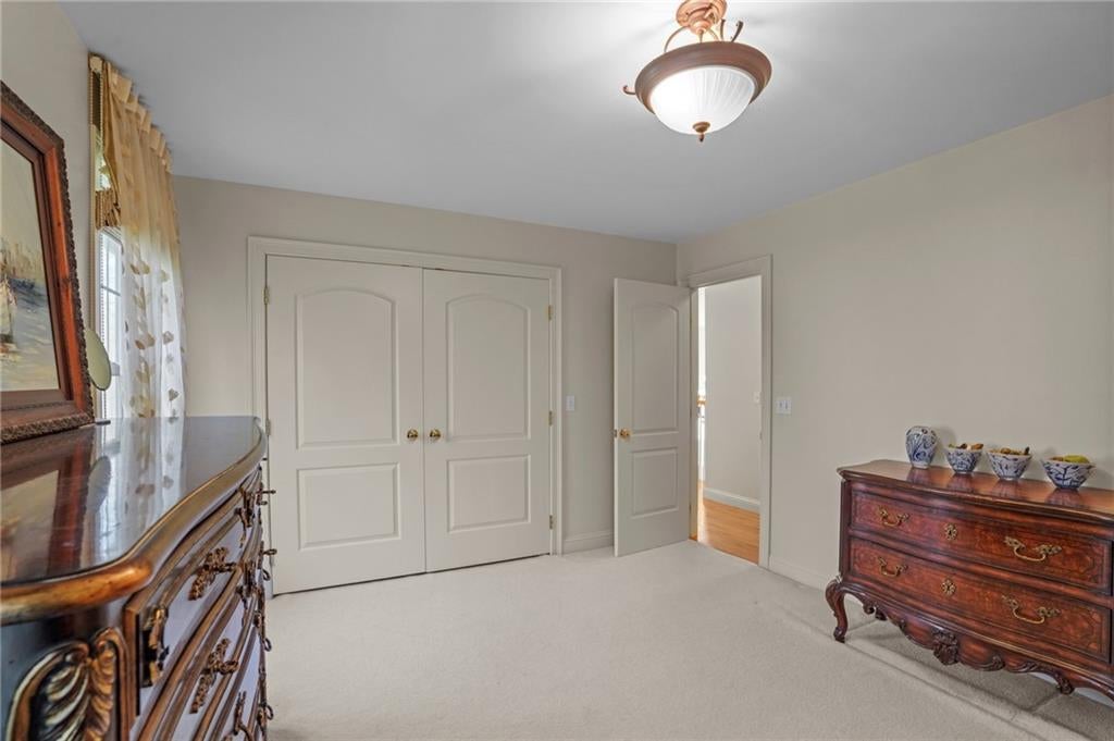 East Greenwich, Rhode Island, 02818, United States, ,4 BathroomsBathrooms,Residential,Active,1791211