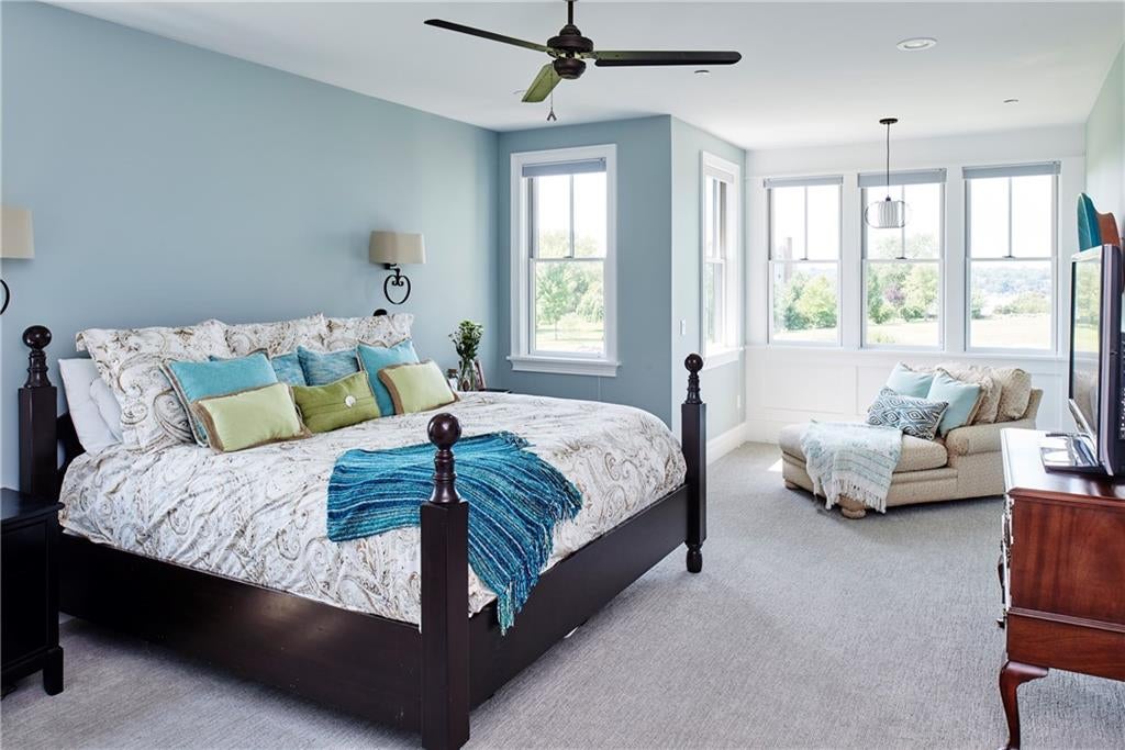 East Greenwich, Rhode Island, 02818, United States, 4 Bedrooms Bedrooms, ,3 BathroomsBathrooms,Residential,Active,1985576