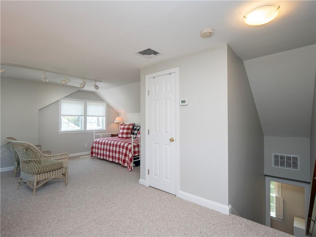 Newport, Rhode Island, 02840, United States, 4 Bedrooms Bedrooms, ,5 BathroomsBathrooms,Residential,Active,1893238