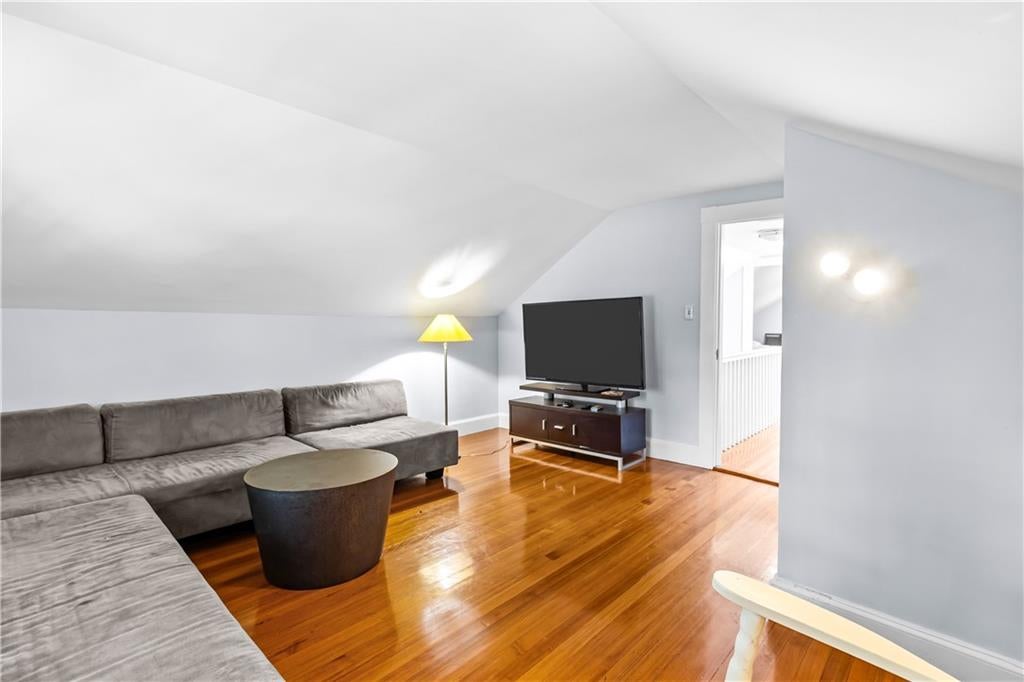 Brookline, Massachusetts, 02445, United States, 5 Bedrooms Bedrooms, ,4 BathroomsBathrooms,Residential,Active,1905132