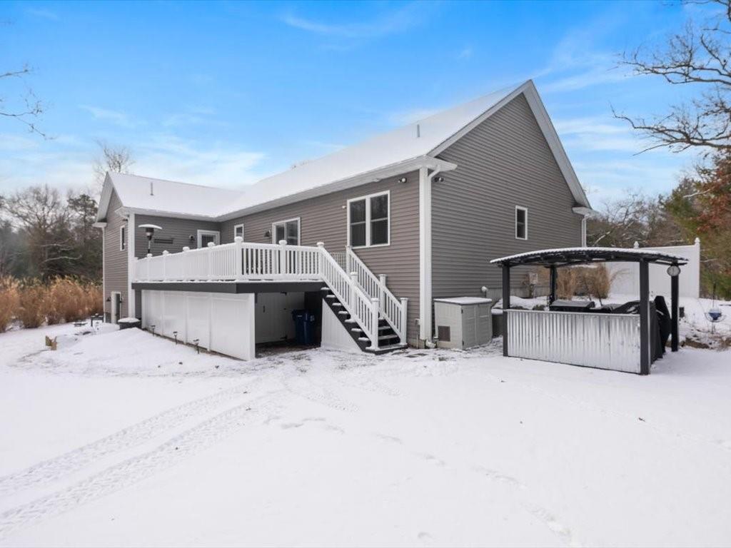 Charlestown, Rhode Island, 02813, United States, 3 Bedrooms Bedrooms, ,2 BathroomsBathrooms,Residential,Active,2007268