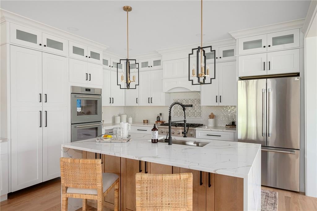 Cranston, Rhode Island, 02921, United States, 4 Bedrooms Bedrooms, ,5 BathroomsBathrooms,Residential,Active,1971004