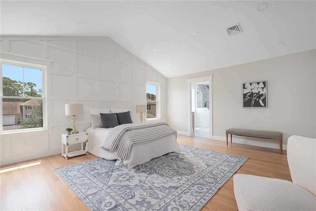 Cranston, Rhode Island, 02921, United States, 4 Bedrooms Bedrooms, ,5 BathroomsBathrooms,Residential,Active,1936118