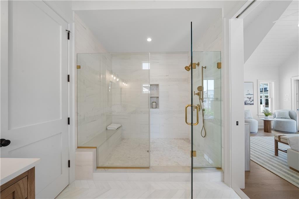 Narragansett, Rhode Island, 02882, United States, 4 Bedrooms Bedrooms, ,5 BathroomsBathrooms,Residential,Active,1986874