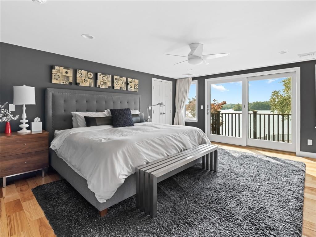 Smithfield, Rhode Island, 02917, United States, 3 Bedrooms Bedrooms, ,3 BathroomsBathrooms,Residential,Active,1953020