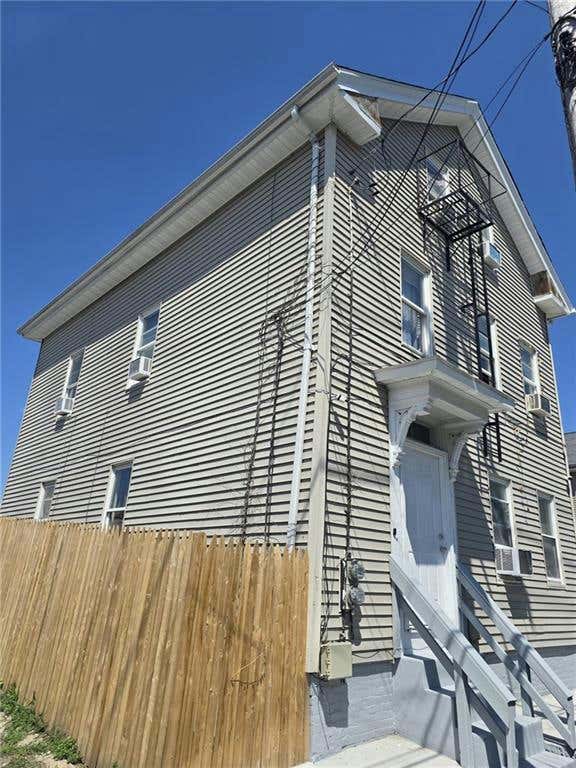 34 HEATH ST, PROVIDENCE, RI 02909, photo 1 of 11