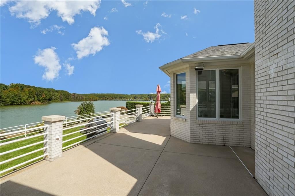 North Providence, Rhode Island, 02904, United States, 3 Bedrooms Bedrooms, ,4 BathroomsBathrooms,Residential,Active,1945229