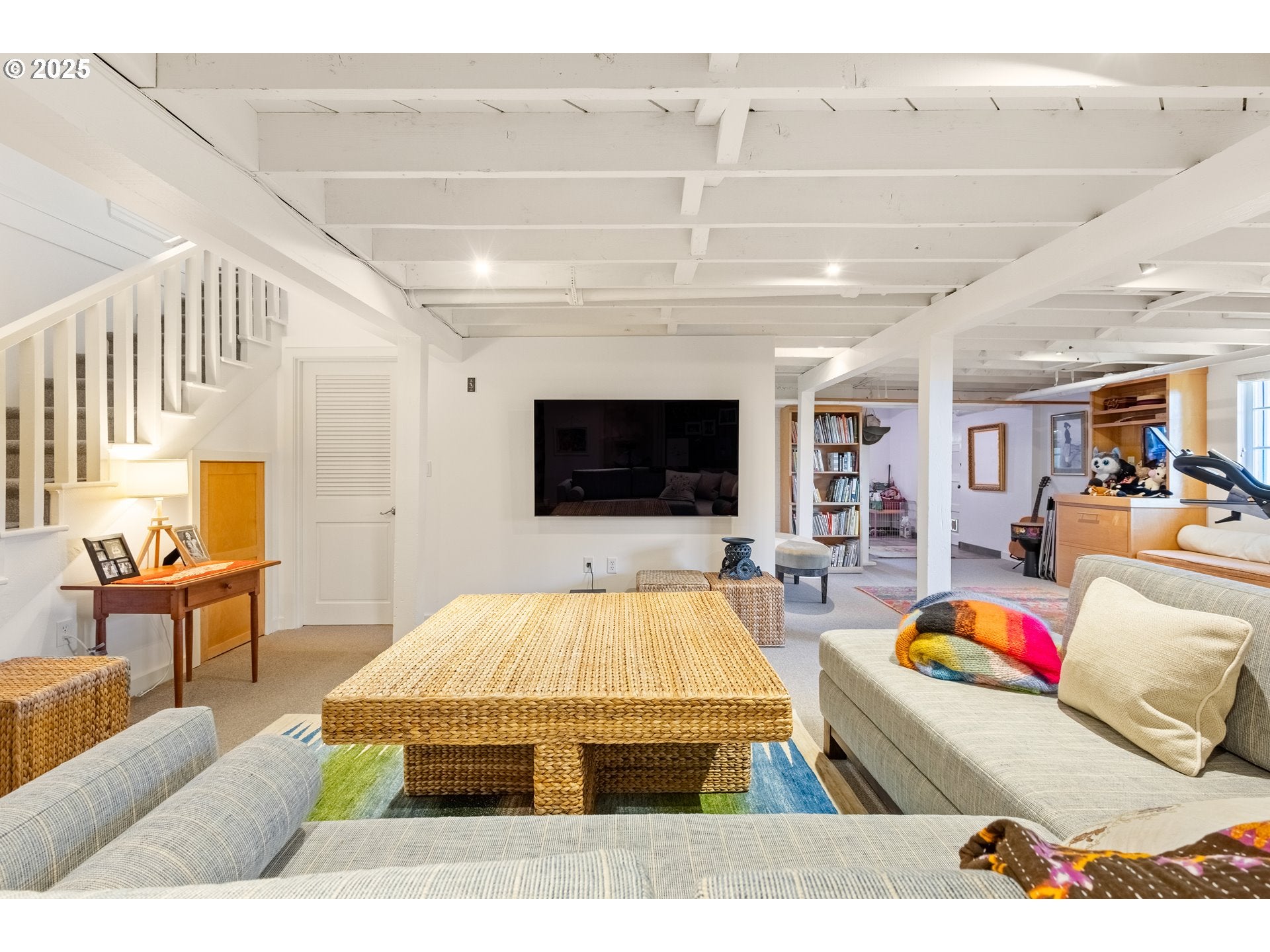 Portland, Oregon, 97239, United States, 4 Bedrooms Bedrooms, ,5 BathroomsBathrooms,Residential,Active,1772733