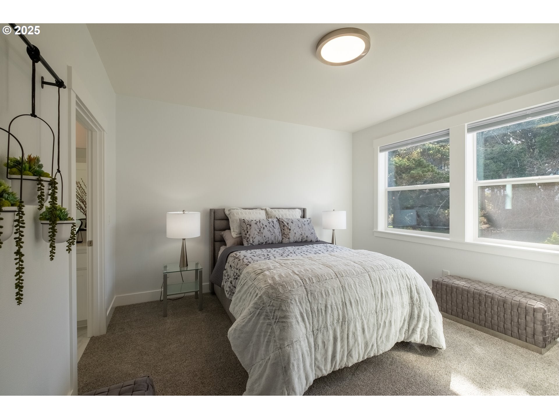 Lincoln City, Oregon, 97367, United States, ,3 BathroomsBathrooms,Residential,Active,1762851