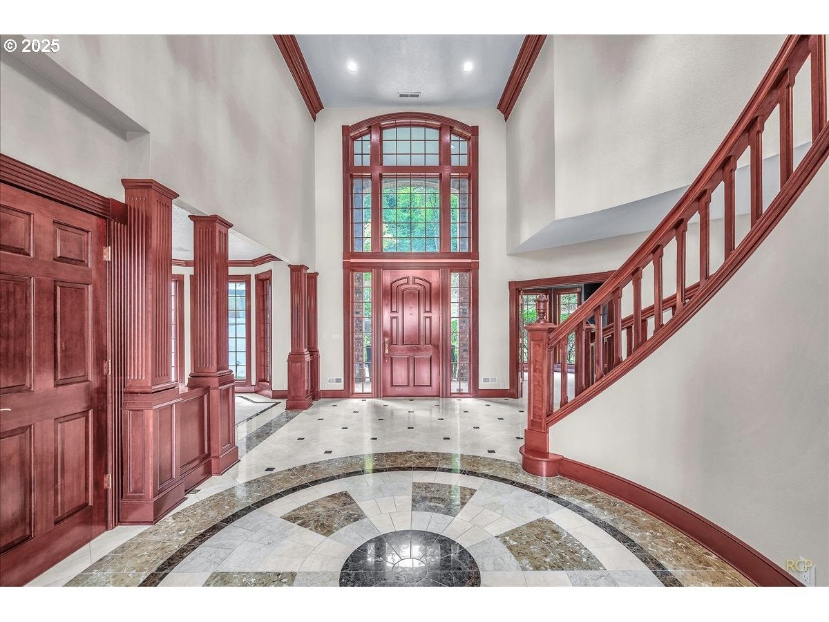 Rainier, Oregon, 97048, United States, 4 Bedrooms Bedrooms, ,5 BathroomsBathrooms,Residential,Active,1936128