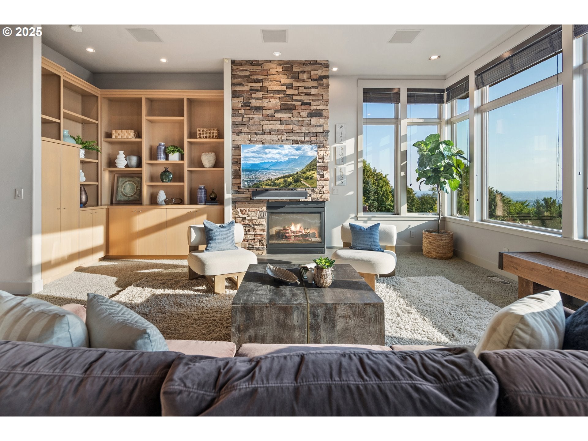 Portland, Oregon, 97229, United States, 4 Bedrooms Bedrooms, ,4 BathroomsBathrooms,Residential,Active,1945335