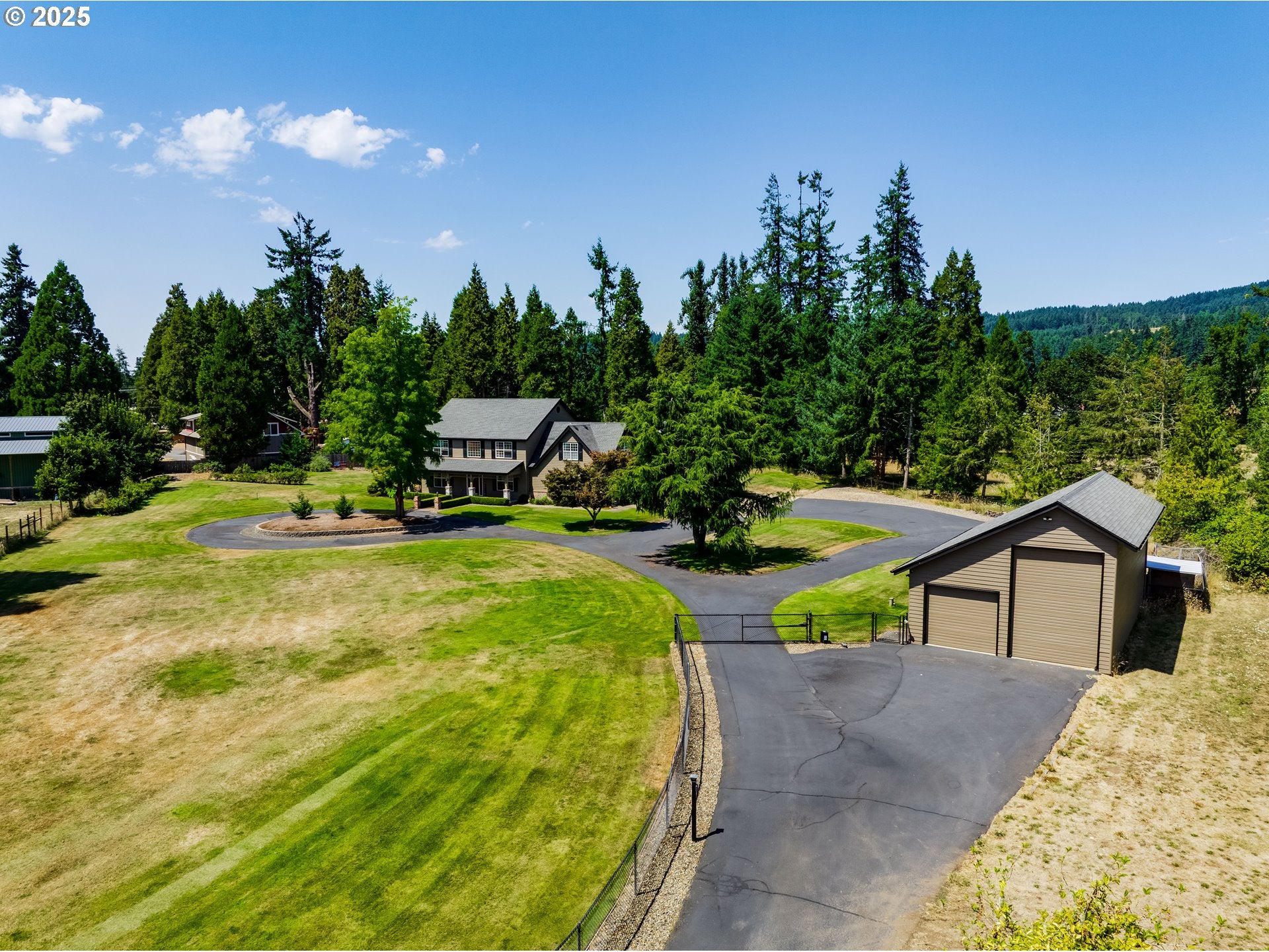 Springfield, Oregon, 97478, United States, 4 Bedrooms Bedrooms, ,3 BathroomsBathrooms,Residential,Active,1904190