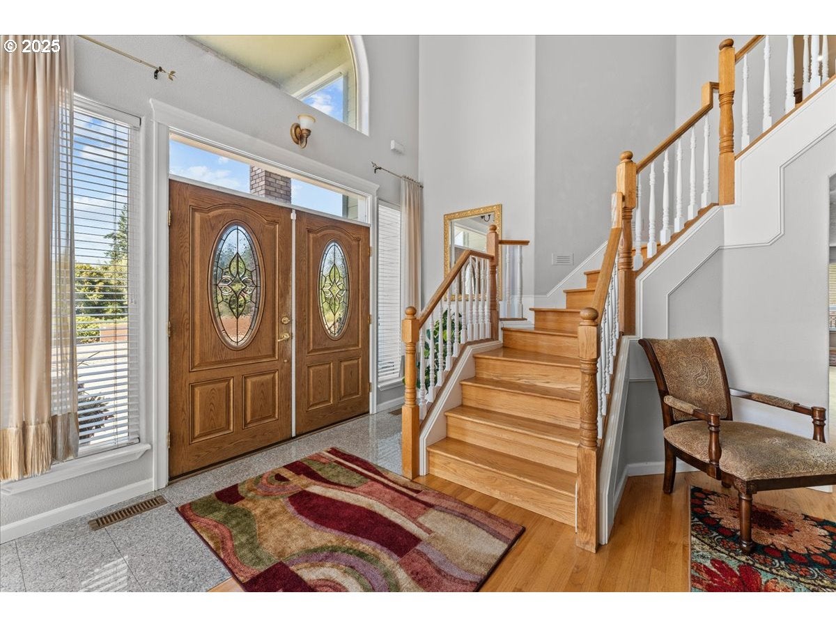 Portland, Oregon, 97236, United States, 5 Bedrooms Bedrooms, ,4 BathroomsBathrooms,Residential,Active,1877776