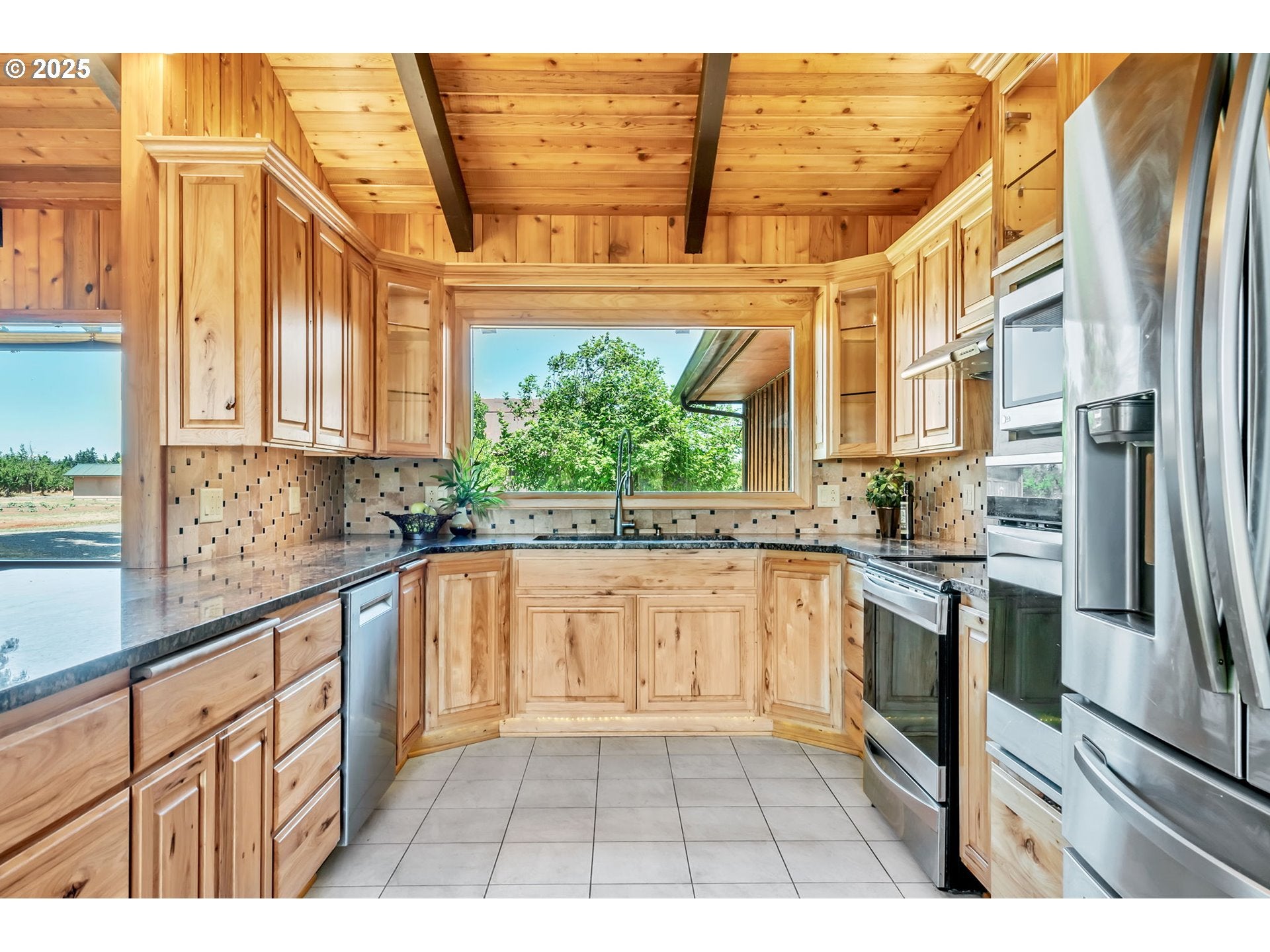 Creswell, Oregon, 97426, United States, 3 Bedrooms Bedrooms, ,3 BathroomsBathrooms,Residential,Active,1888984