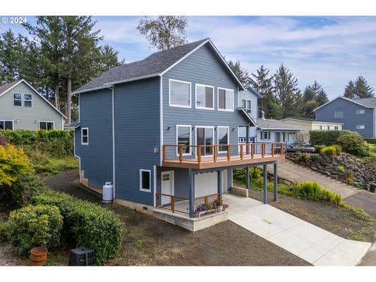 2295 FLEMING AVE, TILLAMOOK, OR 97141 - Image 1