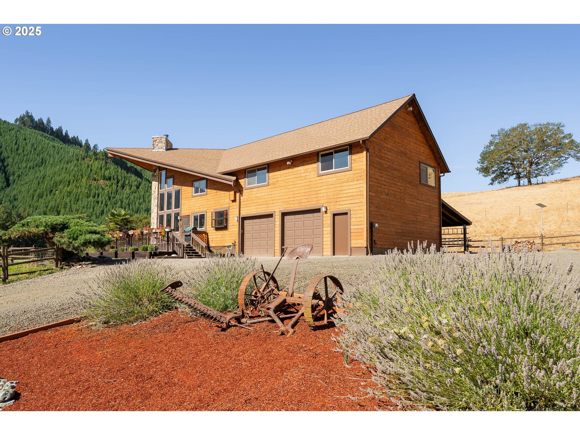 Canyonville, Oregon, 97417, United States, 3 Bedrooms Bedrooms, ,2 BathroomsBathrooms,Residential,Active,1909832