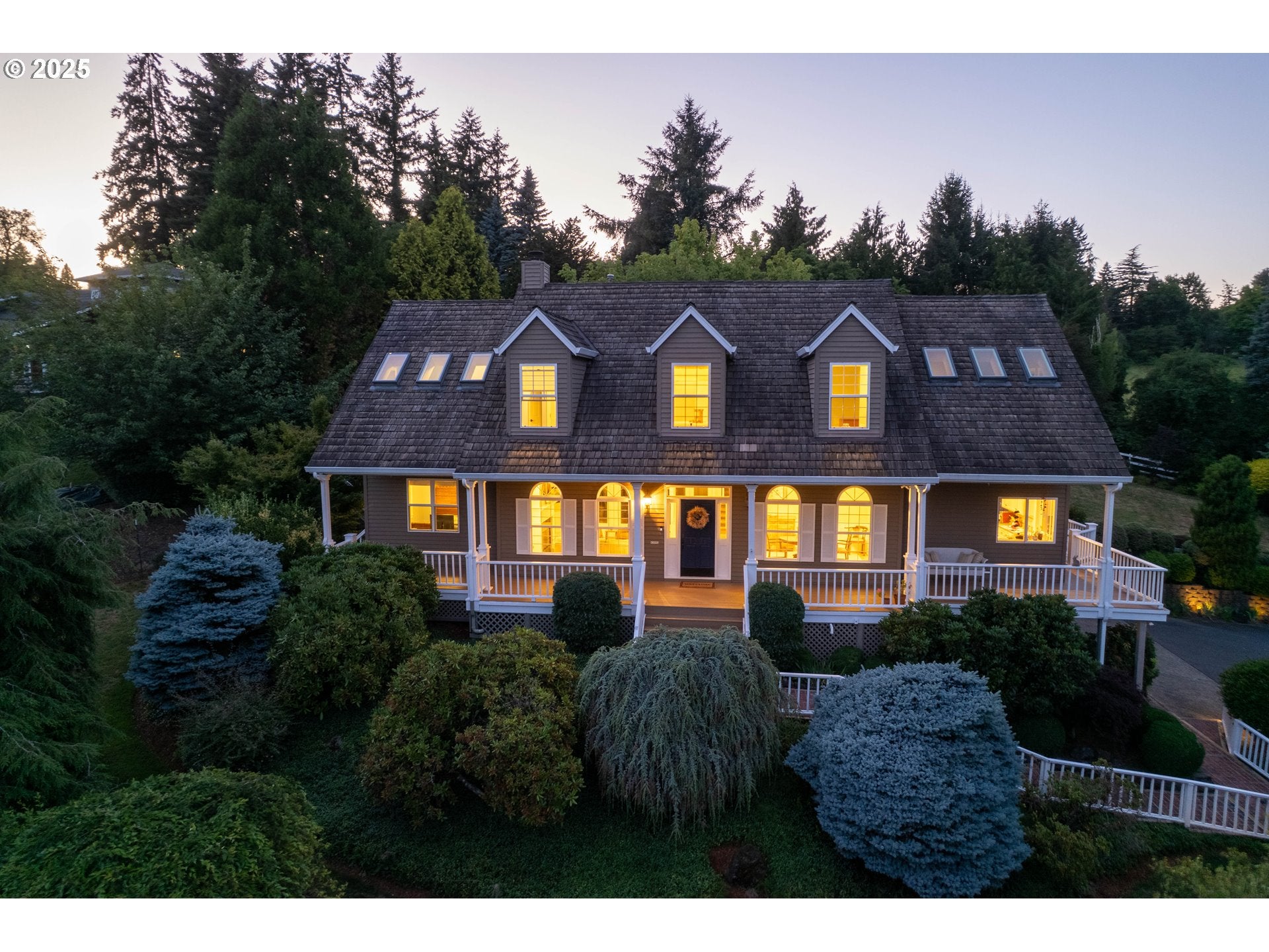 Lake Oswego, Oregon, 97034, United States, 3 Bedrooms Bedrooms, ,3 BathroomsBathrooms,Residential,Active,1862857