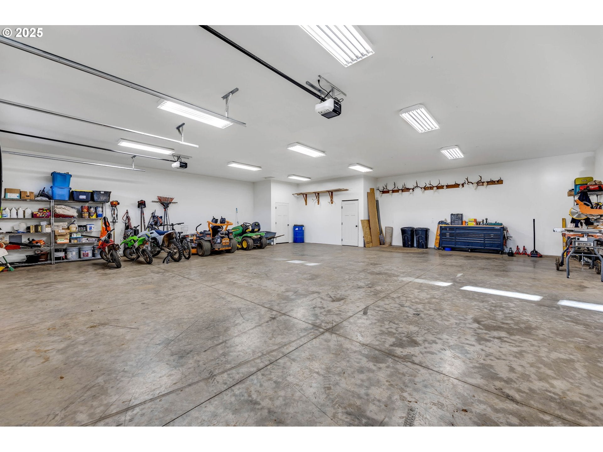 Battle Ground, Washington, 98604, United States, 4 Bedrooms Bedrooms, ,3 BathroomsBathrooms,Residential,Active,1852668