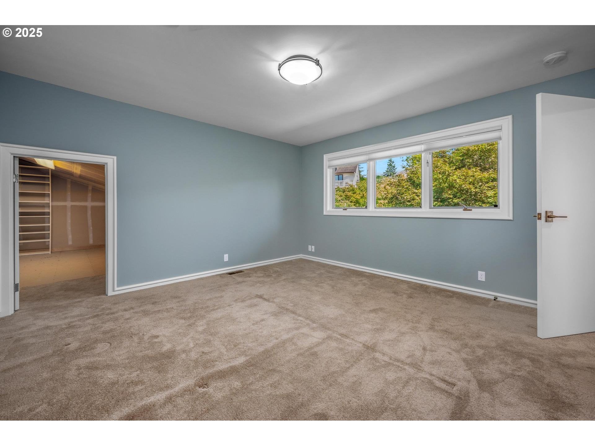 Portland, Oregon, 97225, United States, 4 Bedrooms Bedrooms, ,5 BathroomsBathrooms,Residential,Active,1936425