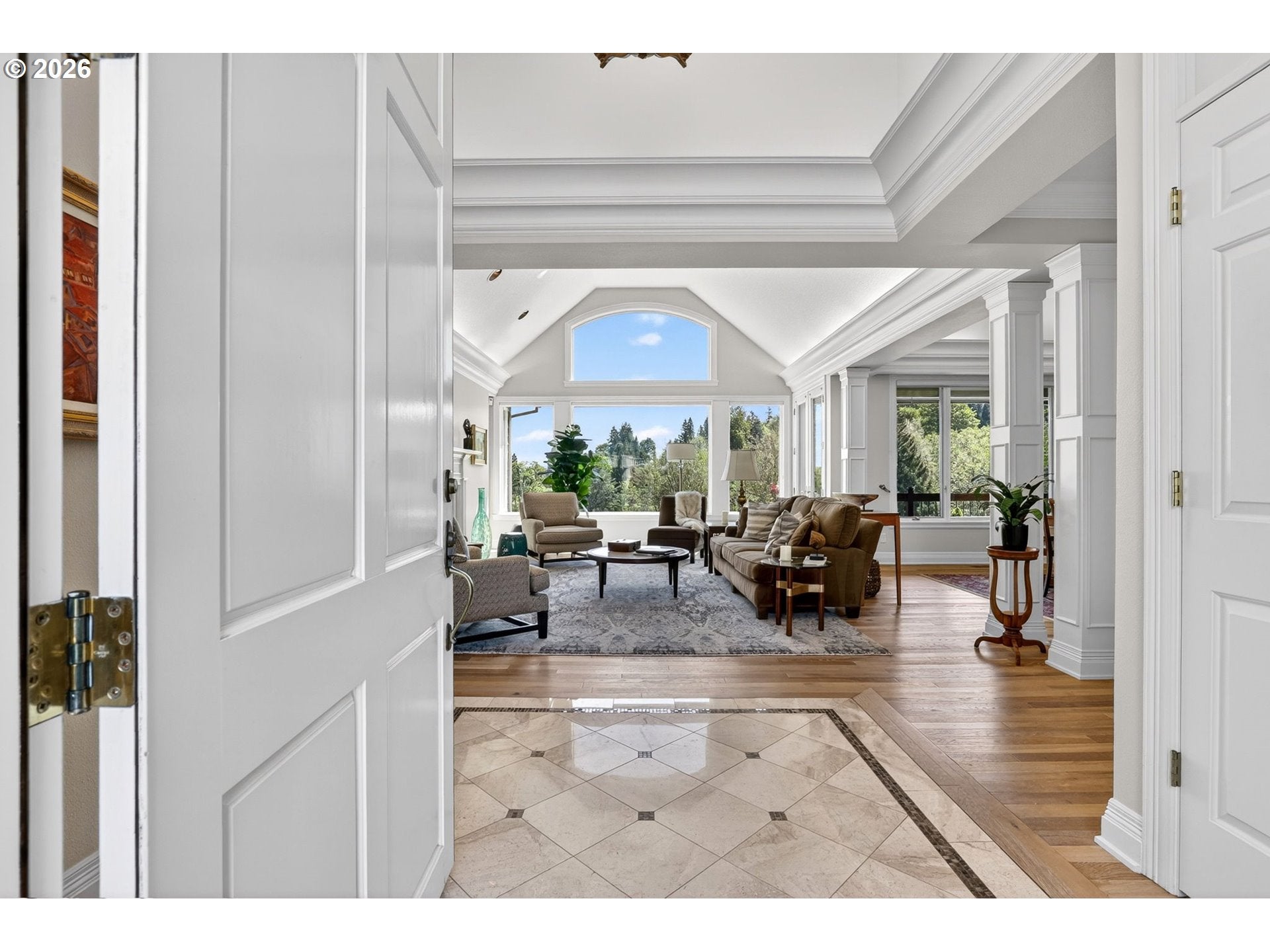 Gresham, Oregon, 97080, United States, 4 Bedrooms Bedrooms, ,6 BathroomsBathrooms,Residential,Active,2043133