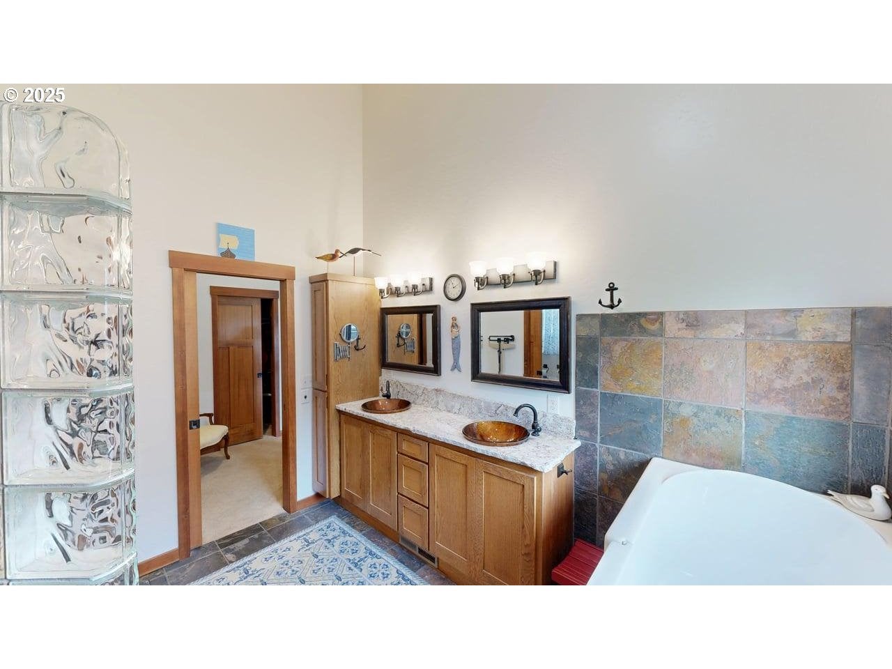 Brookings, Oregon, 97415, United States, 3 Bedrooms Bedrooms, ,4 BathroomsBathrooms,Residential,Active,1927672