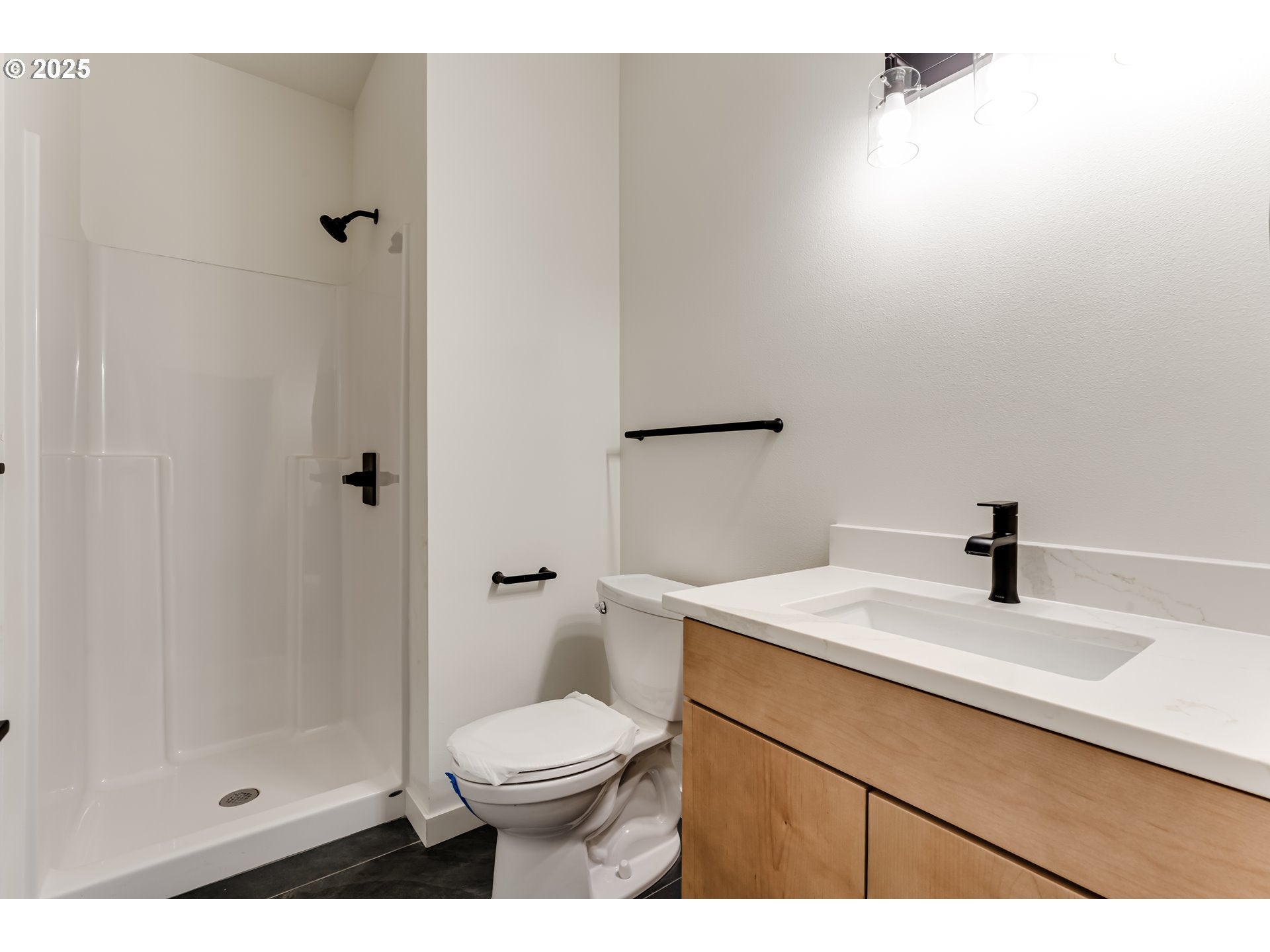 Eugene, Oregon, 97405, United States, 4 Bedrooms Bedrooms, ,3 BathroomsBathrooms,Residential,Active,2000223