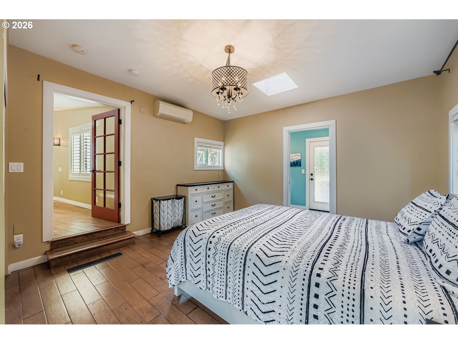 Milwaukie, Oregon, 97267, United States, 5 Bedrooms Bedrooms, ,4 BathroomsBathrooms,Residential,Active,2044550