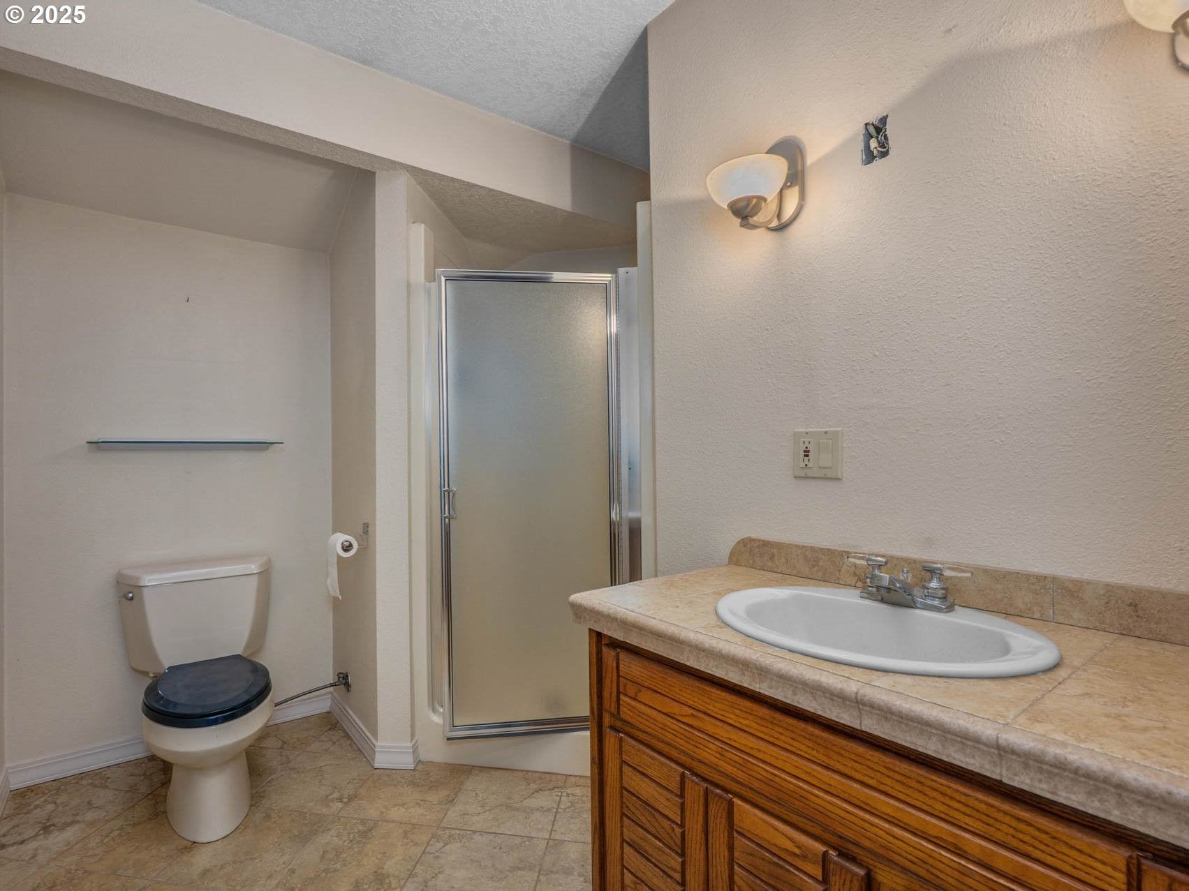 North Plains, Oregon, 97133, United States, 3 Bedrooms Bedrooms, ,3 BathroomsBathrooms,Residential,Active,1997570