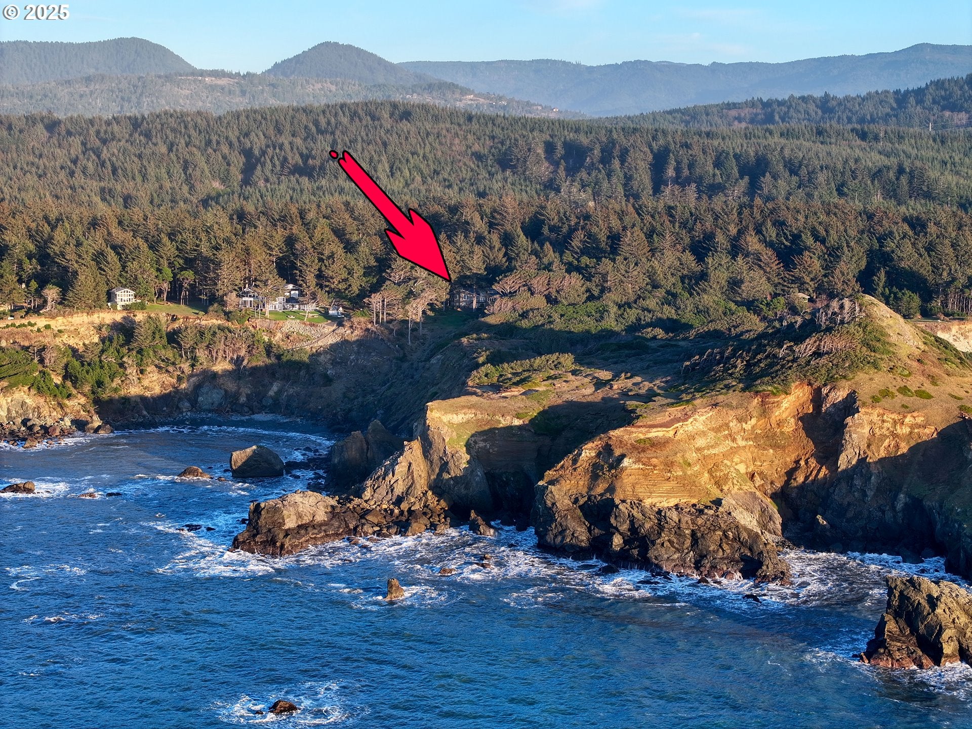 Gold Beach, Oregon, 97444, United States, 5 Bedrooms Bedrooms, ,4 BathroomsBathrooms,Residential,Active,2000208