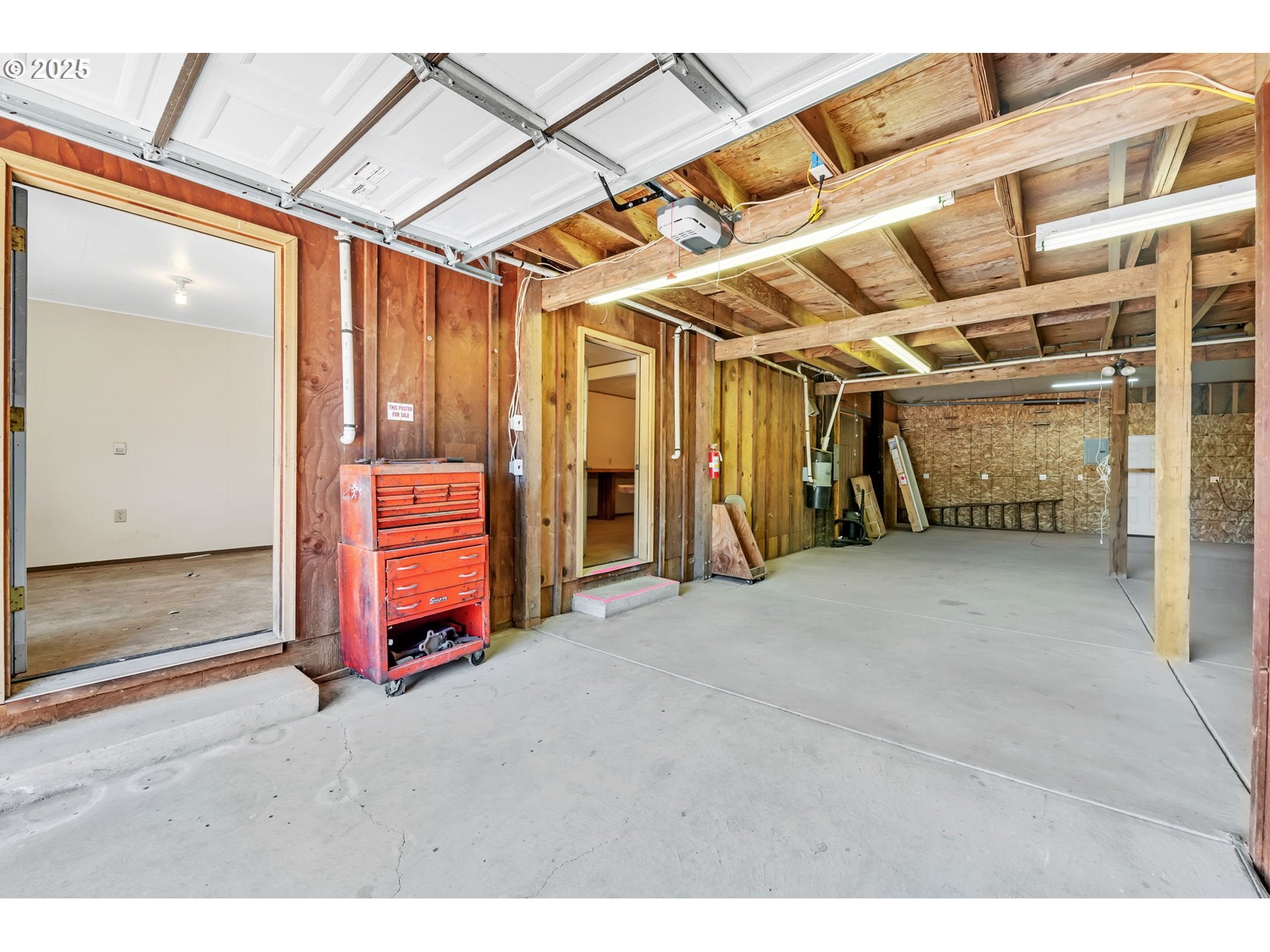 Creswell, Oregon, 97426, United States, 3 Bedrooms Bedrooms, ,3 BathroomsBathrooms,Residential,Active,1888984