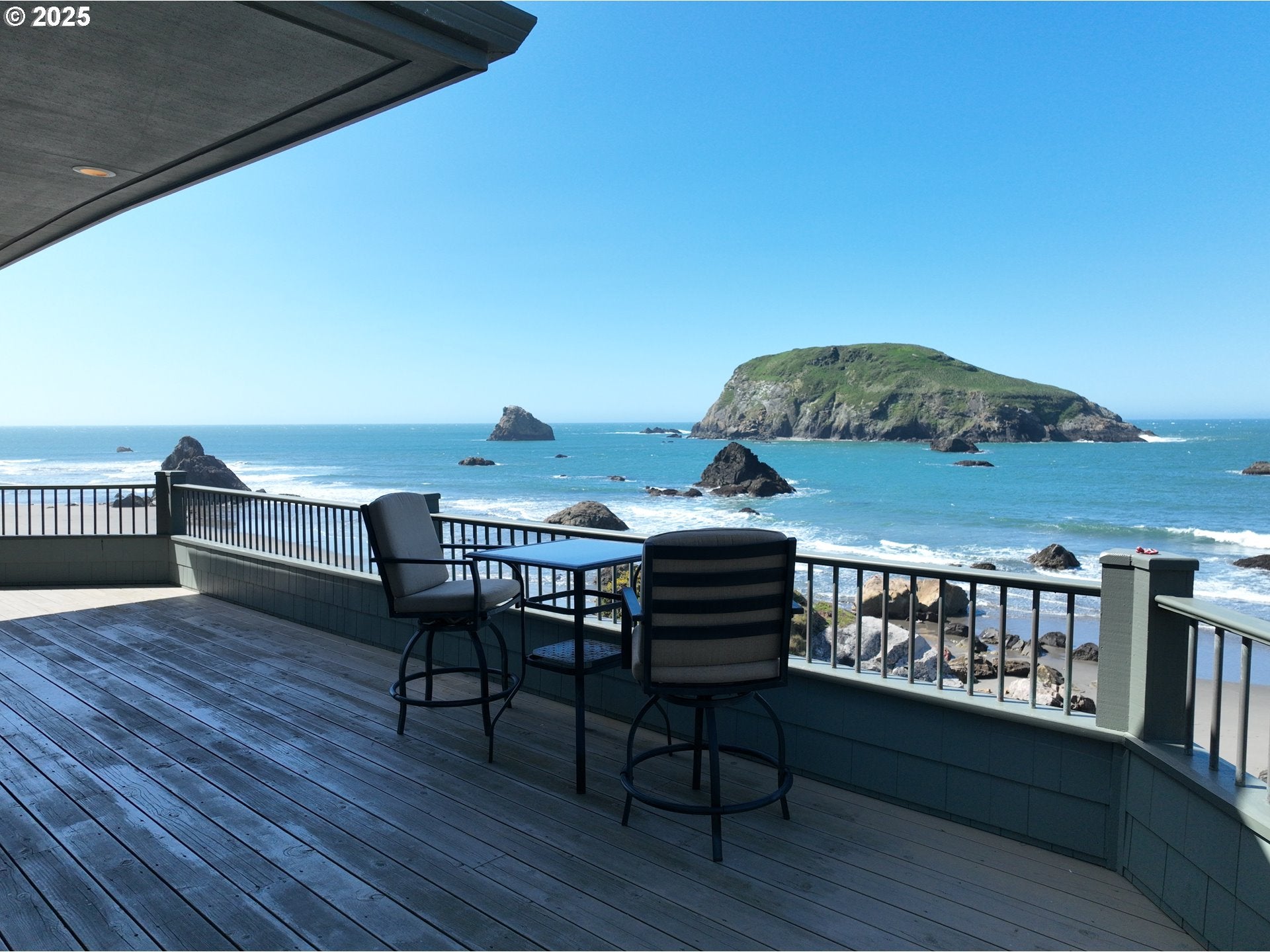 Brookings, Oregon, 97415, United States, 3 Bedrooms Bedrooms, ,4 BathroomsBathrooms,Residential,Active,1773505