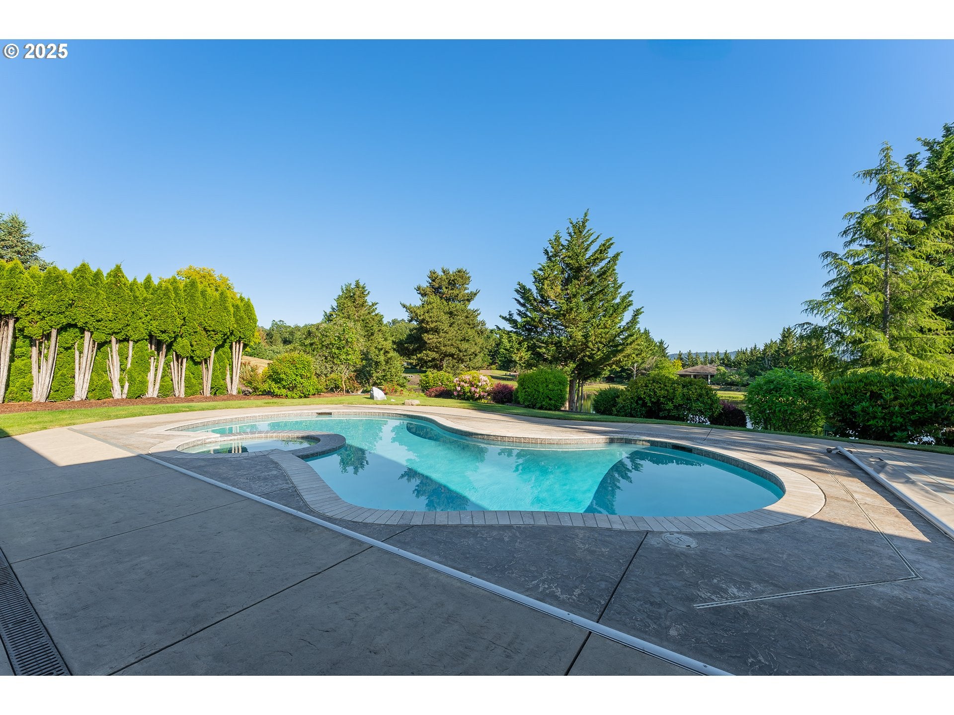 Roseburg, Oregon, 97471, United States, ,3 BathroomsBathrooms,Residential,Active,1828697