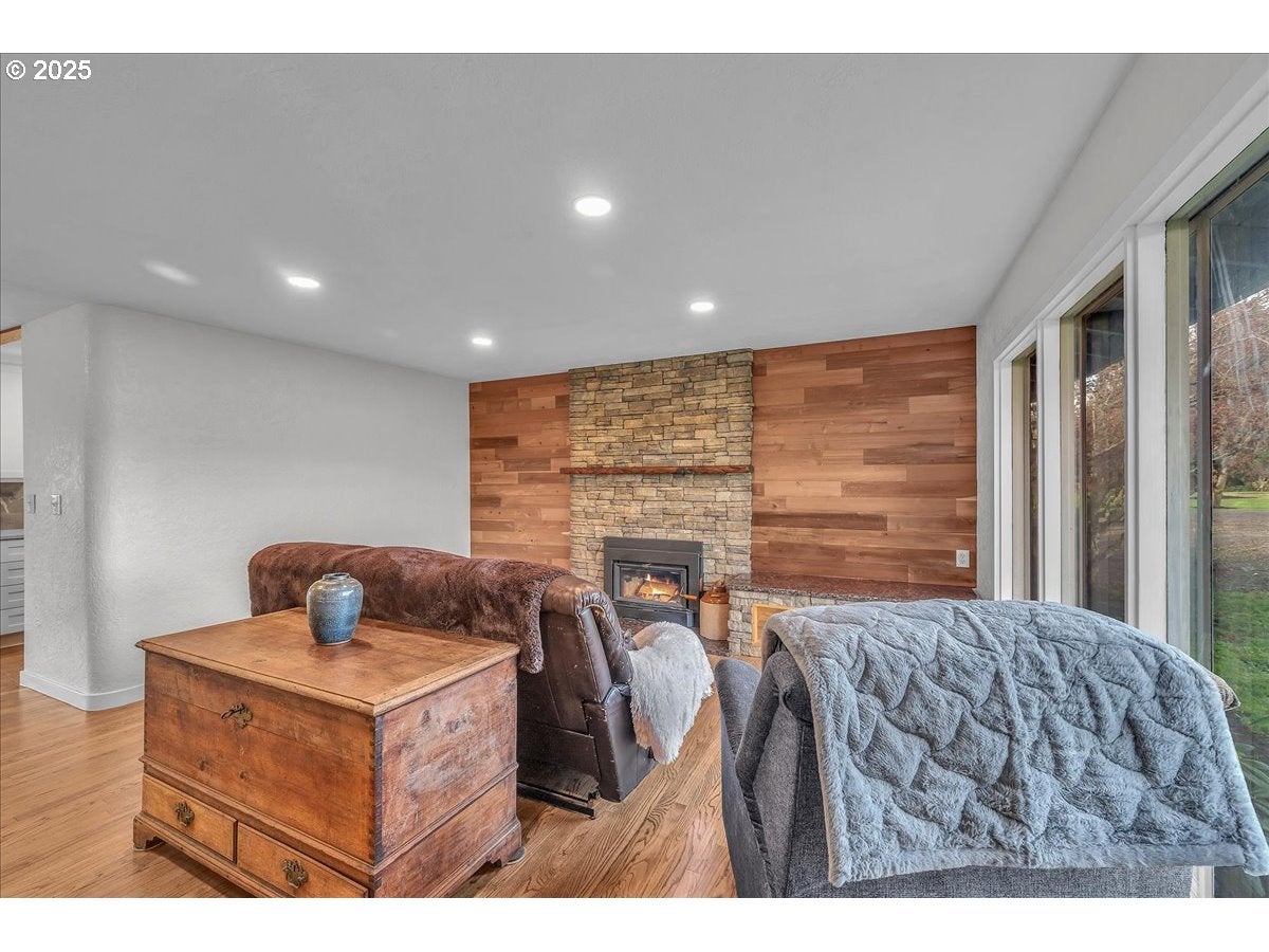 Beaverton, Oregon, 97007, United States, 3 Bedrooms Bedrooms, ,3 BathroomsBathrooms,Residential,Active,2006949