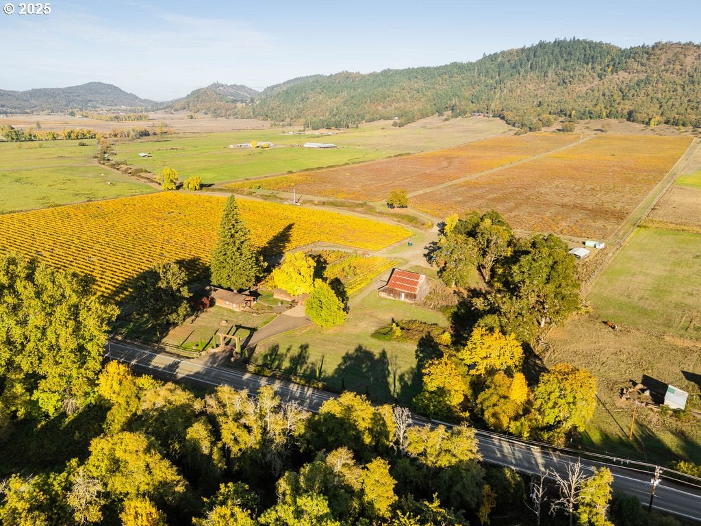 Roseburg, Oregon, 97471, United States, 3 Bedrooms Bedrooms, ,2 BathroomsBathrooms,Residential,Active,1989759