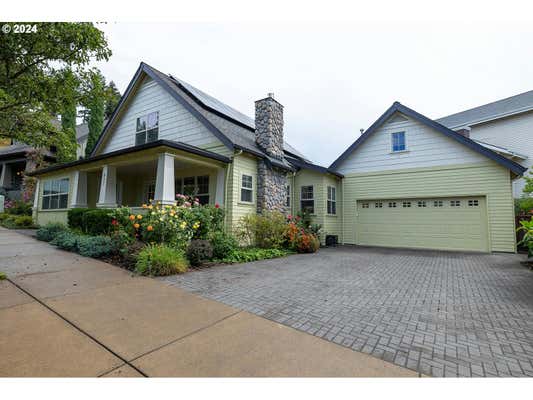 827 MEADOW BUTTE LOOP, EUGENE, OR 97401 - Image 1