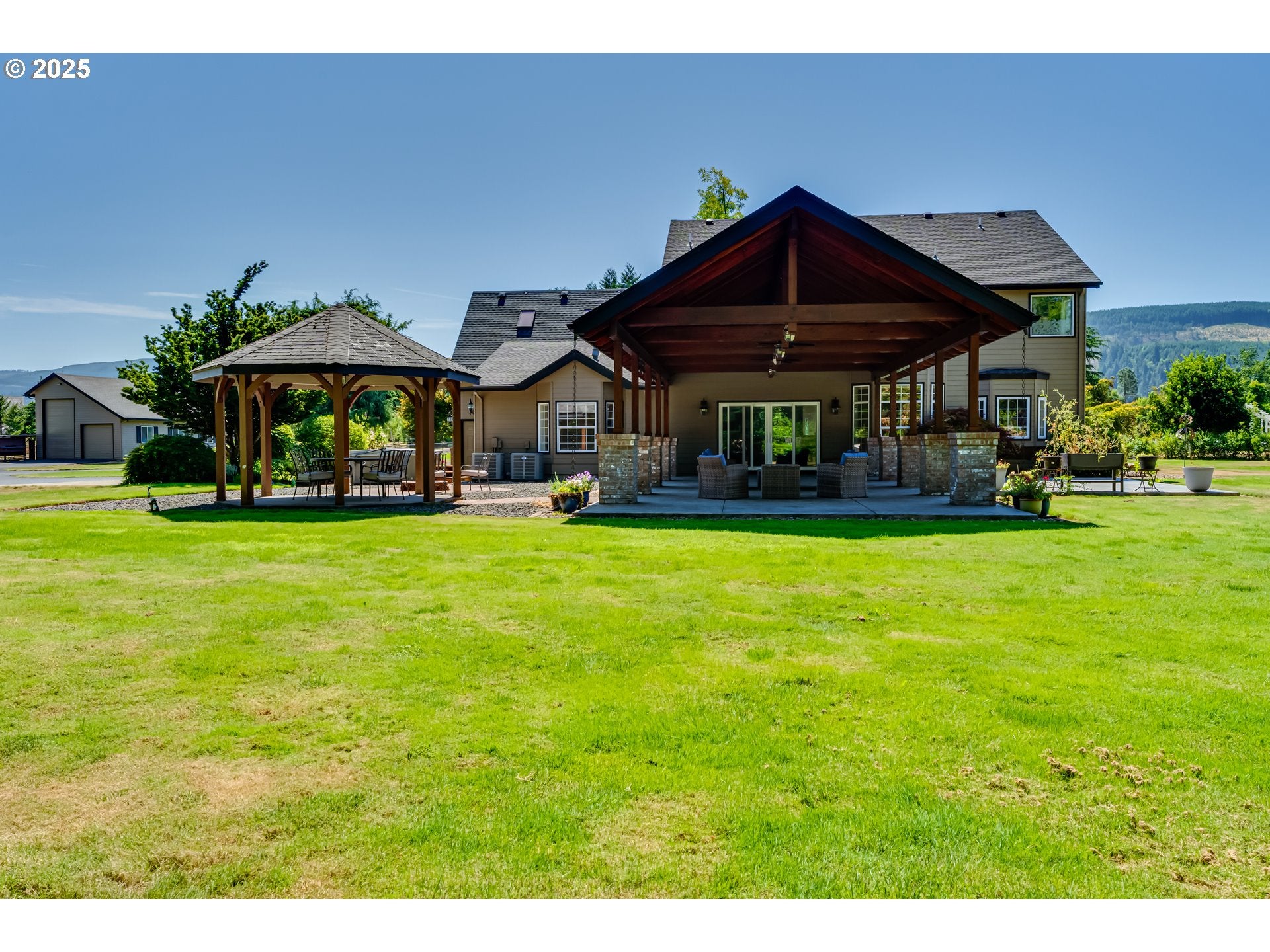 Springfield, Oregon, 97478, United States, 4 Bedrooms Bedrooms, ,3 BathroomsBathrooms,Residential,Active,1904190
