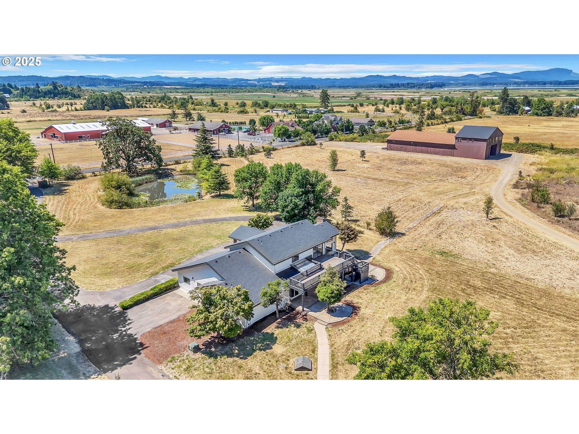 Eugene, Oregon, 97402, United States, 3 Bedrooms Bedrooms, ,3 BathroomsBathrooms,Residential,Active,1900212