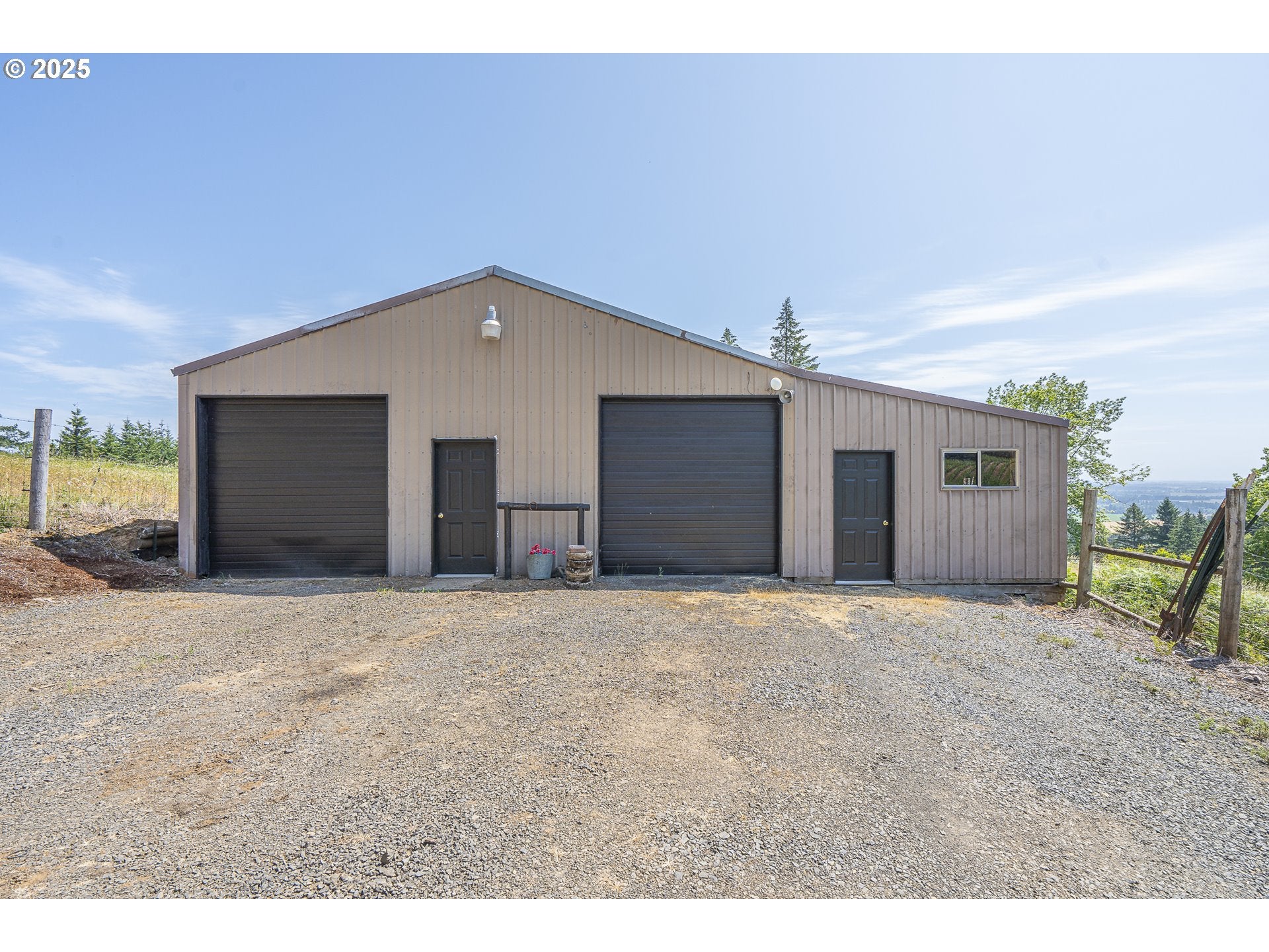 Mcminnville, Oregon, 97128, United States, 4 Bedrooms Bedrooms, ,3 BathroomsBathrooms,Residential,Active,1853796